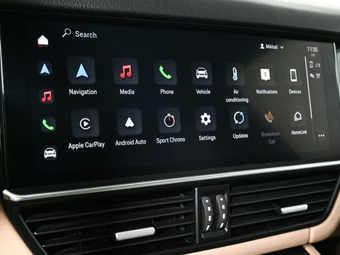 Used 2023 Porsche Cayenne Coupe w/ Premium Package image 15