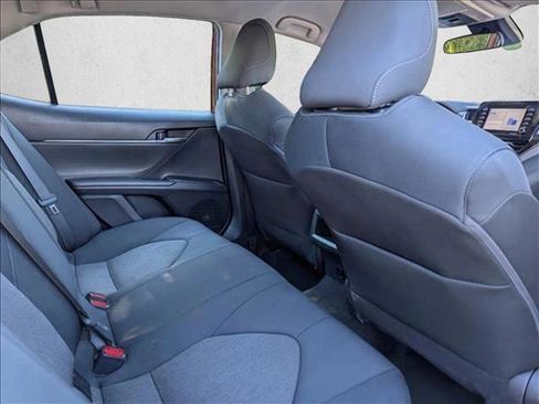 Used 2022 Toyota Camry LE image 27