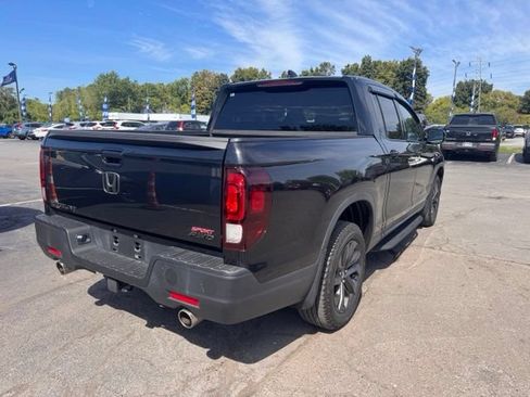 Used 2023 Honda Ridgeline Sport image 2