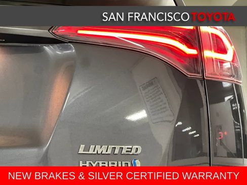 Certified 2018 Toyota RAV4 Limited image 10