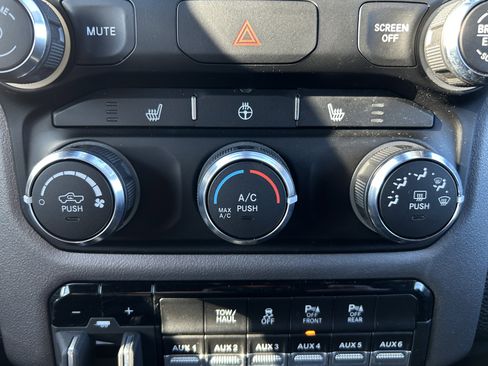 Used 2022 RAM 2500 Big Horn w/ Level C Equiment Group image 32