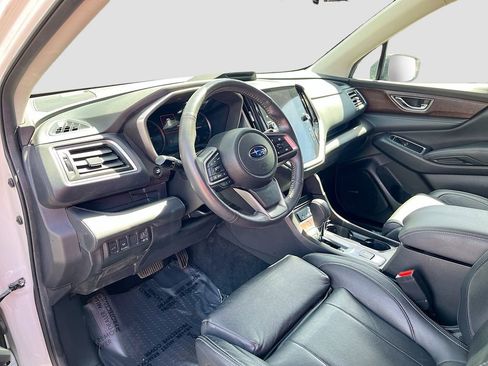Used 2023 Subaru Ascent Touring AWD/4WD image 9
