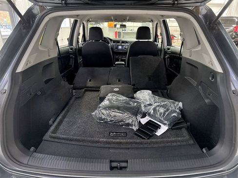 Used 2022 Volkswagen Tiguan S image 28