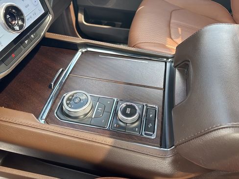 Used 2022 Ford Expedition King Ranch AWD/4WD image 29