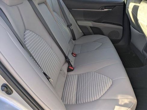 Certified 2020 Toyota Camry SE w/ Convenience Package FWD image 18