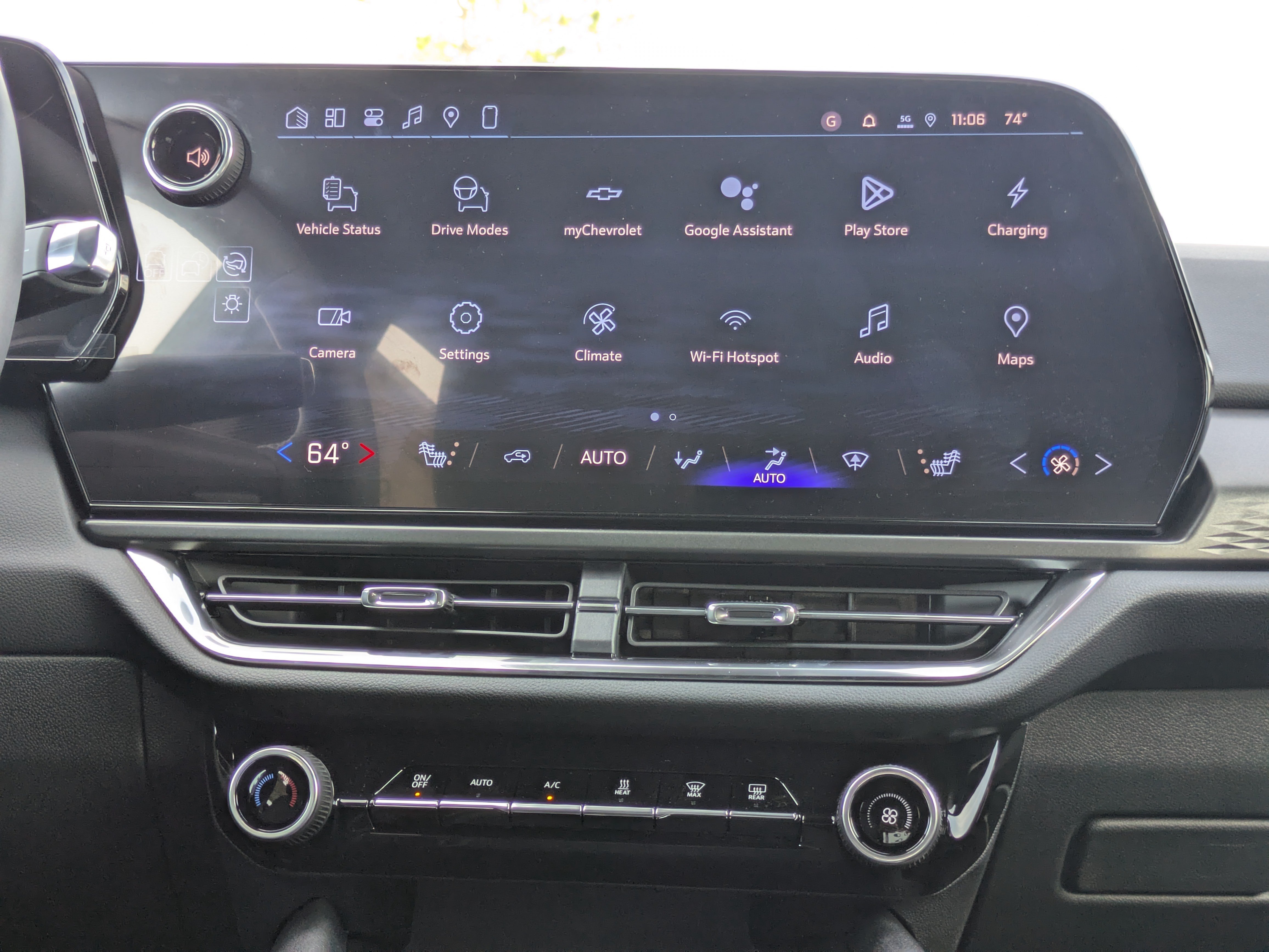 New 2026 Chevrolet Equinox EV LT w/ Comfort Package AWD/4WD image 5