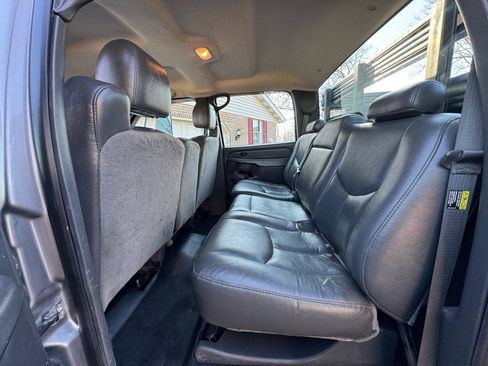 Used 2006 Chevrolet Silverado 3500 4x4 Crew Cab image 12