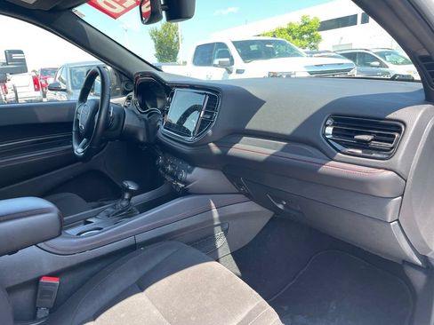 Used 2025 Dodge Durango GT AWD/4WD image 31