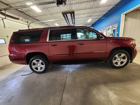 Used 2019 Chevrolet Suburban LS image 5