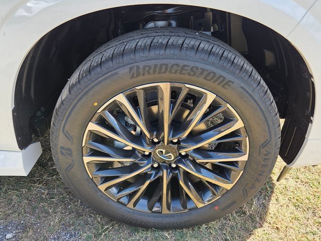 New 2026 INFINITI QX80 Autograph AWD/4WD image 10