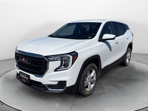 Used 2024 GMC Terrain SLE AWD/4WD image 1