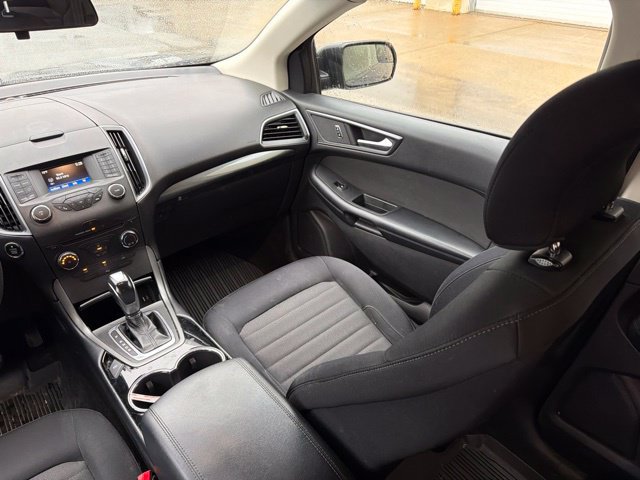 Used 2017 Ford Edge SE AWD/4WD image 19
