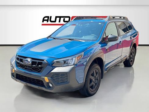 Used 2025 Subaru Outback Wilderness AWD/4WD image 3