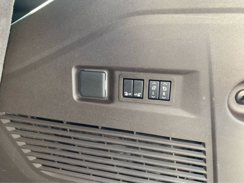 Used 2023 GMC Yukon Denali w/ Max Trailering Package image 6