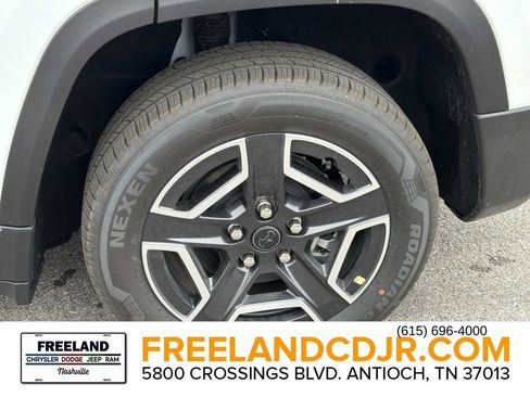 New 2026 Jeep Cherokee Limited image 10