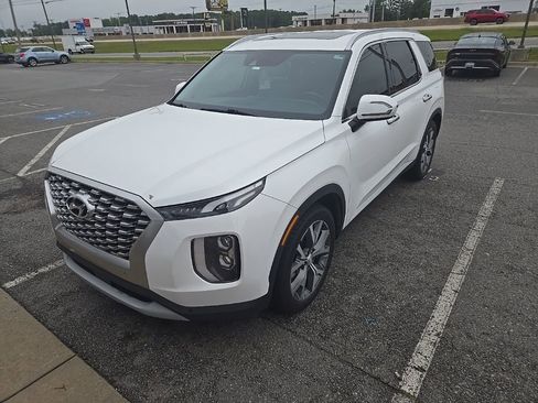 Used 2022 Hyundai Palisade SEL w/ Premium Package AWD/4WD image 2