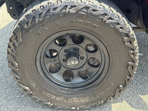 Used 2012 Jeep Wrangler Unlimited Rubicon w/ Dual Top Group AWD/4WD image 11