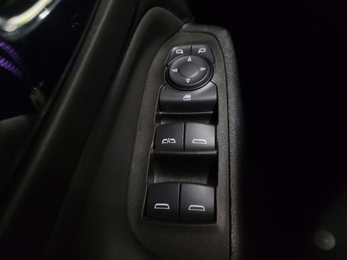 Used 2023 Chevrolet Equinox LT w/ Driver Convenience Package image 27