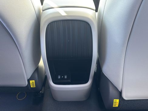 New 2026 Hyundai Kona SE image 14