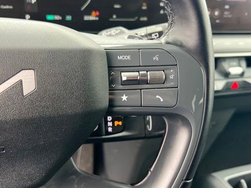 Used 2024 Kia EV9 Light RWD image 22