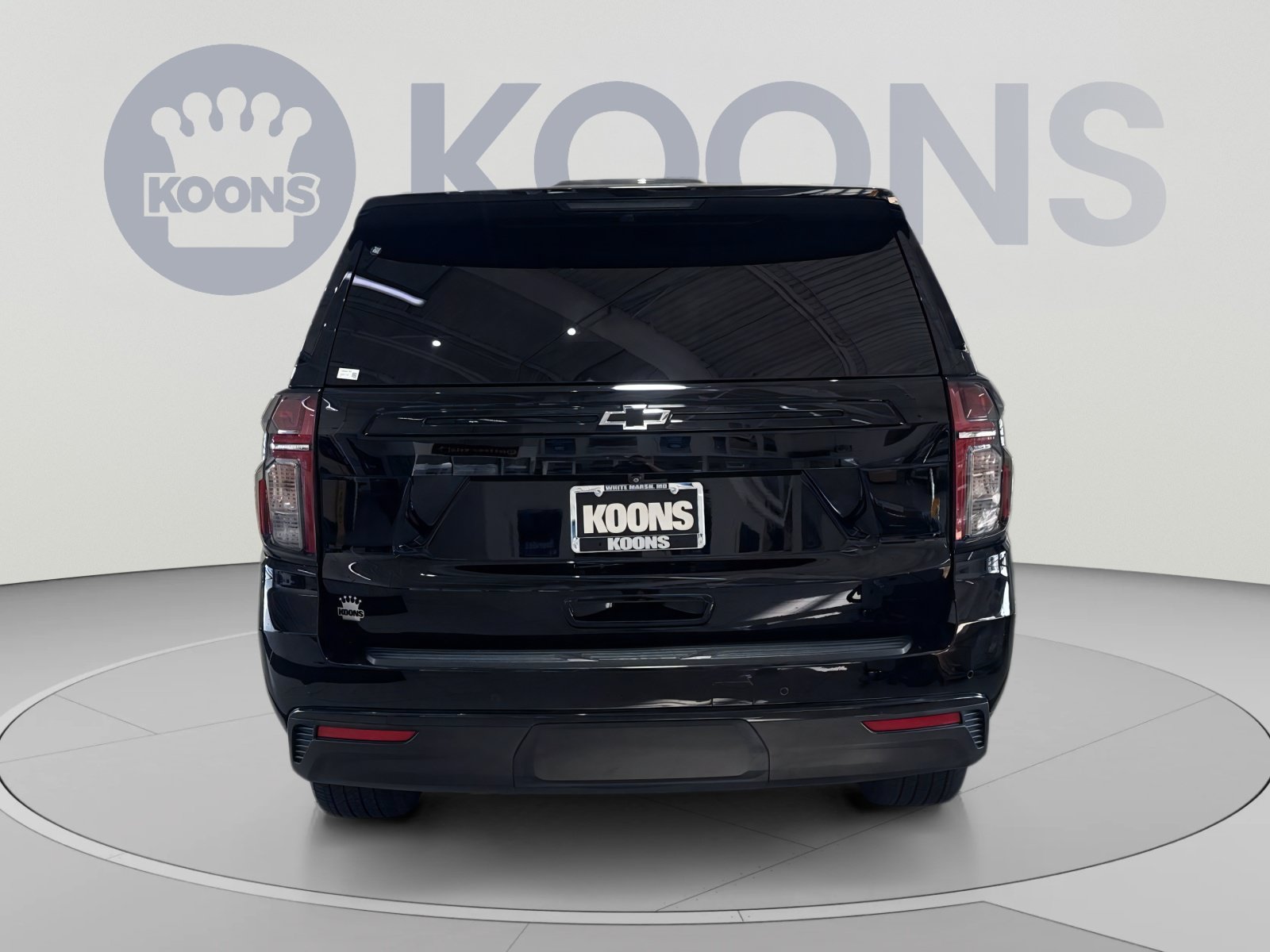 Used 2024 Chevrolet Suburban LT w/ Luxury Package AWD/4WD image 10