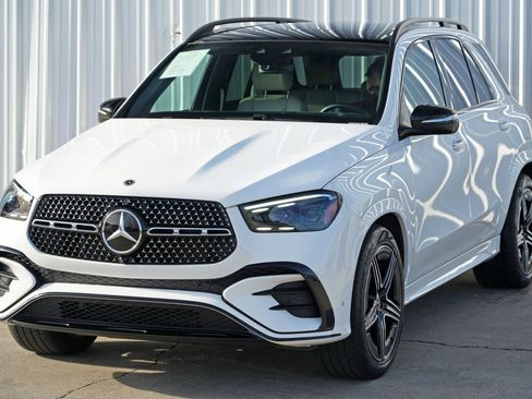 Used 2024 Mercedes-Benz GLE 450e 4MATIC w/ AMG Line Exterior image 56