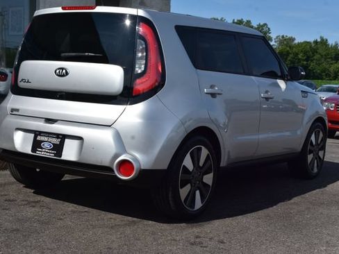 Used 2014 Kia Soul ! FWD image 13