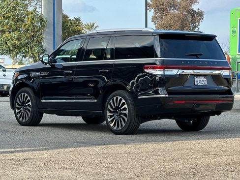 Certified 2023 Lincoln Navigator Black Label image 6