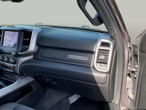 Used 2019 RAM 1500 Big Horn AWD/4WD image 18