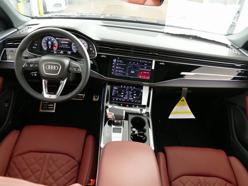 New 2026 Audi SQ8 Premium Plus image 24