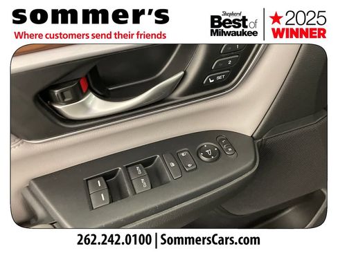 Used 2017 Honda CR-V Touring image 11