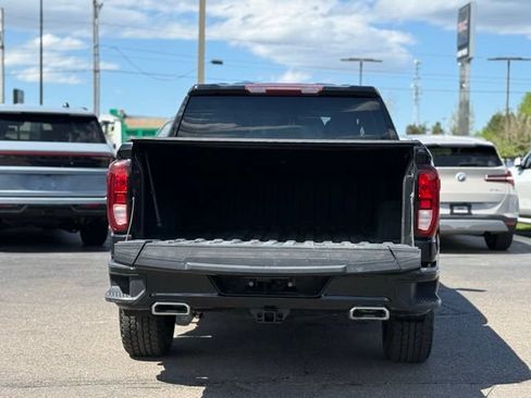 Used 2022 GMC Sierra 1500 Elevation w/ LPO, Elevation Black Package AWD/4WD image 38