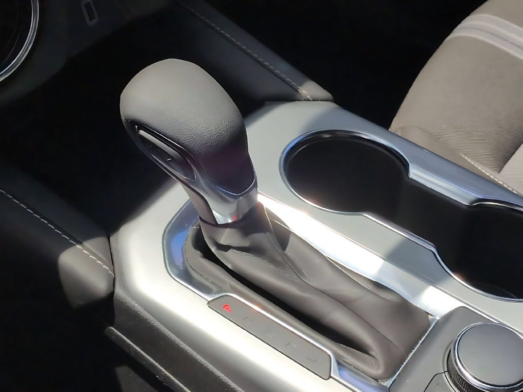 Used 2025 Chevrolet Blazer LT FWD image 16