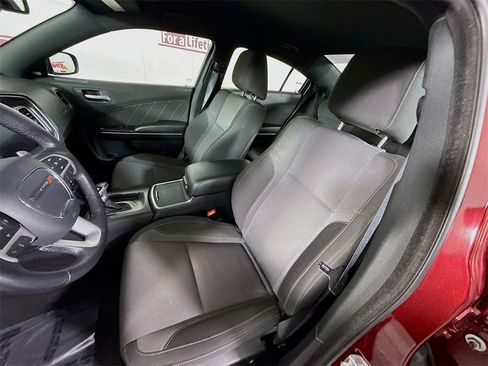 Used 2017 Dodge Charger R/T image 24