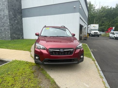 Used 2018 Subaru Crosstrek 2.0i Premium AWD/4WD image 2