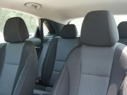 Used 2016 Hyundai Elantra GT FWD image 8