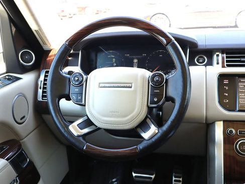 Used 2015 Land Rover Range Rover Supercharged image 14