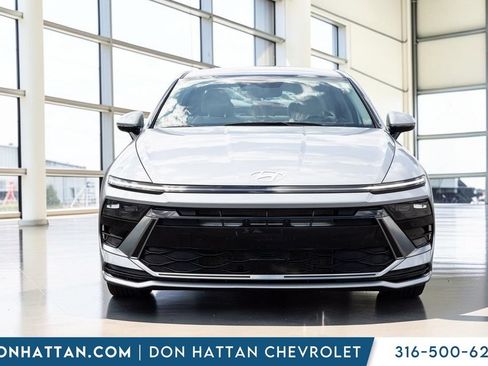 Used 2025 Hyundai Sonata SEL FWD image 28