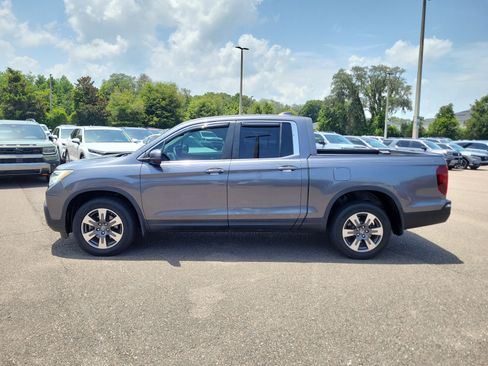 Certified 2017 Honda Ridgeline RTL-T image 2