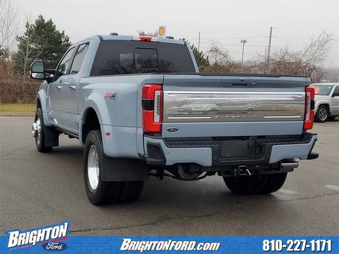 Used 2025 Ford F450 Platinum w/ Platinum Plus Package image 3
