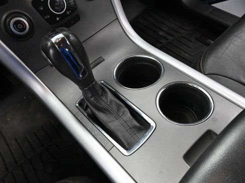 Used 2012 Ford Edge SEL image 23