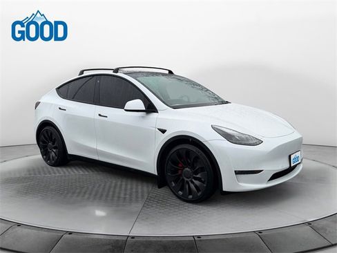 Used 2022 Tesla Model Y Performance image 7