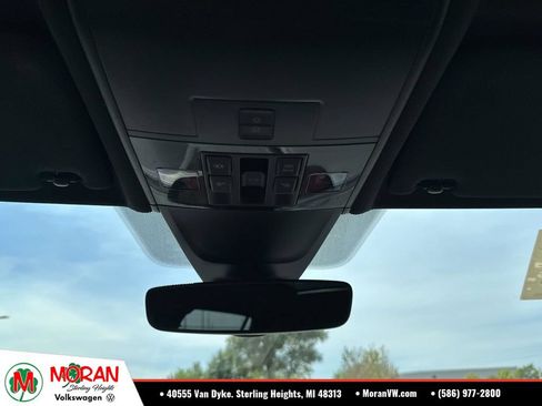 Certified 2024 Volkswagen Tiguan SE R-Line FWD image 32