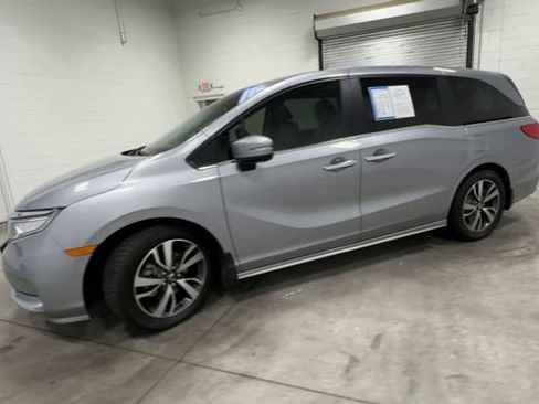Used 2023 Honda Odyssey Touring image 7