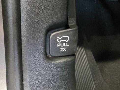 Used 2024 Ford Explorer XLT w/ Equipment Group 202A AWD/4WD image 16