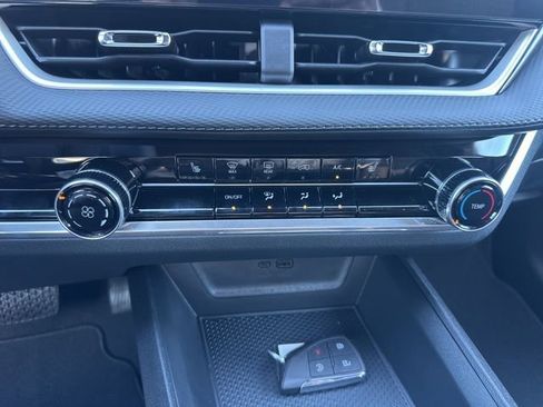 New 2026 Chevrolet Equinox LT w/ Midnight Edition image 27