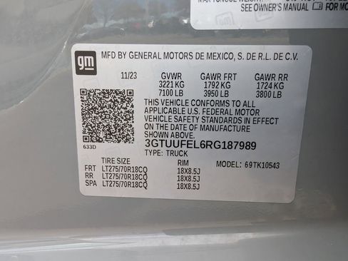 Used 2024 GMC Sierra 1500 AT4X image 34