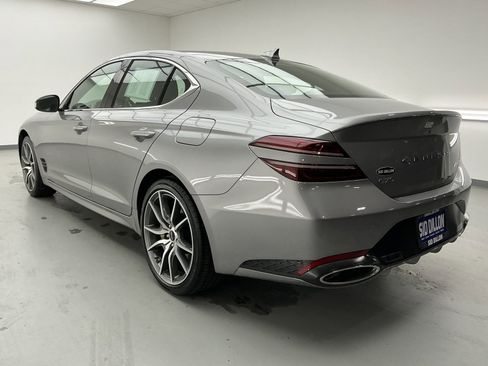 Used 2025 Genesis G70 2.5T image 6