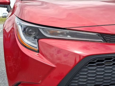 Used 2020 Toyota Corolla LE w/ LE Premium Package FWD image 9