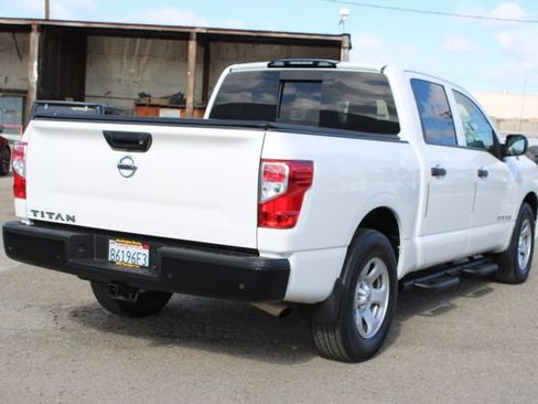 Used 2021 Nissan Titan S w/ S Utility Package image 5